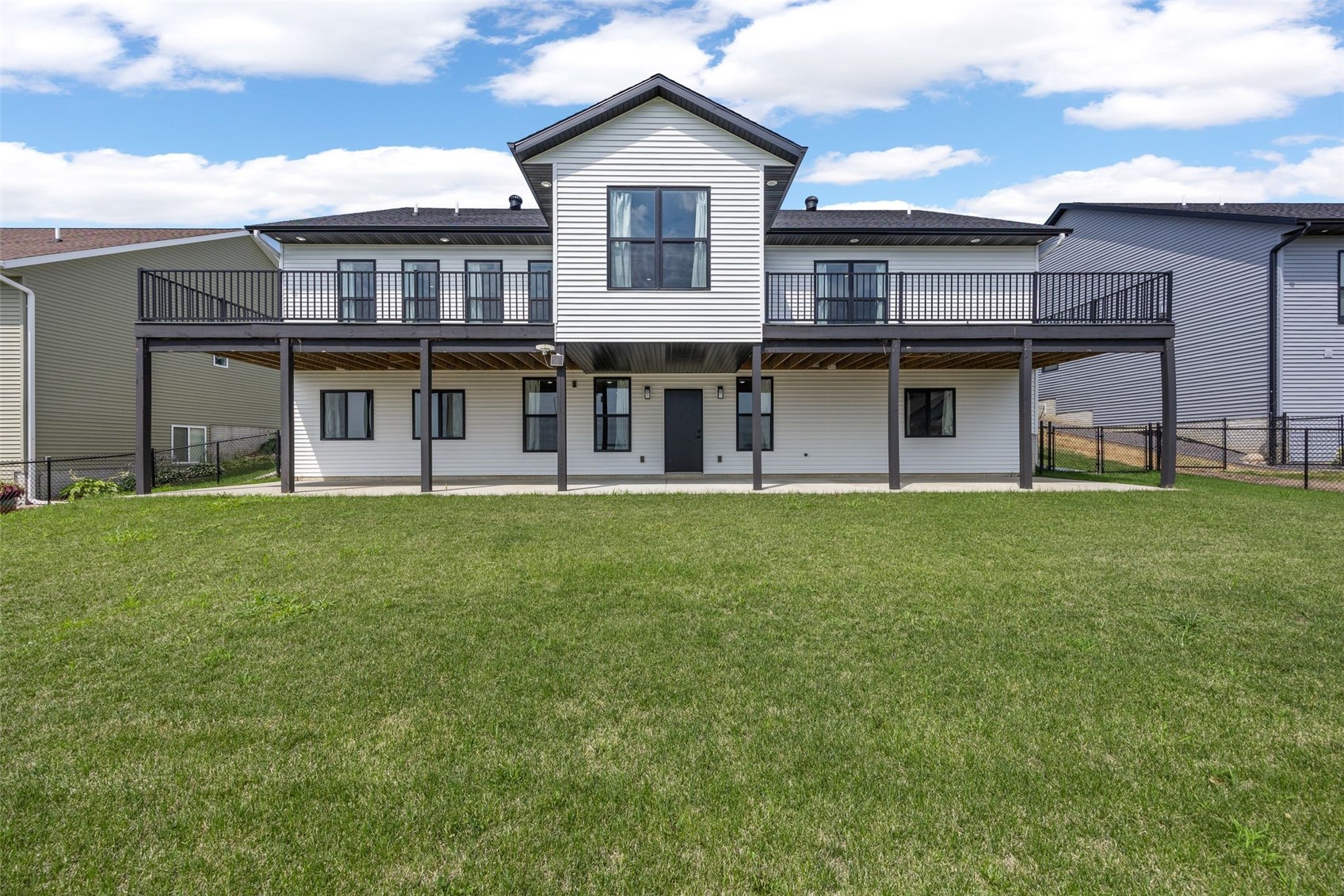 1404 Green Oak Pass Tiffin IA 52340
