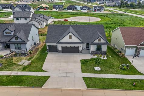 1404 Green Oak Pass Tiffin IA 52340