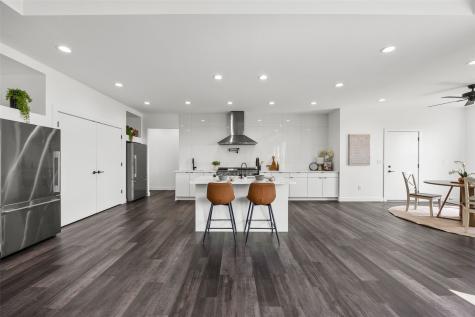 1404 Green Oak Pass Tiffin IA 52340