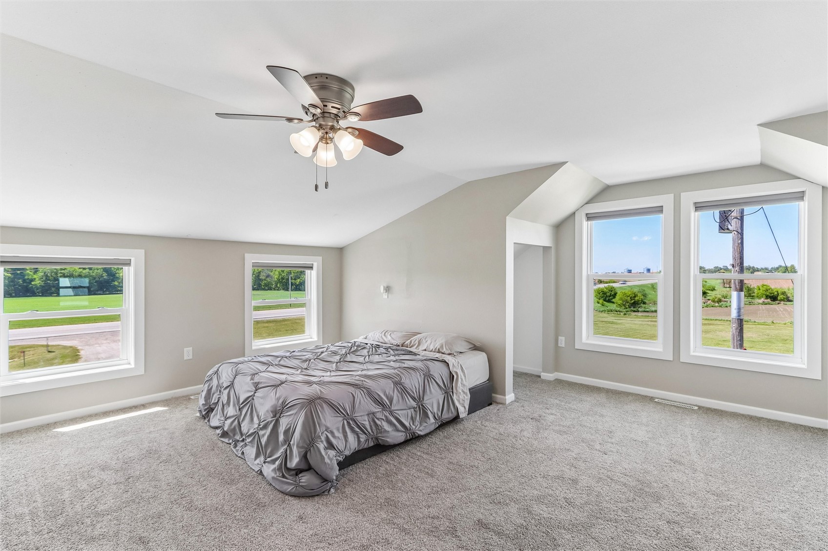 7544 Highway 21 Belle Plaine IA 52208