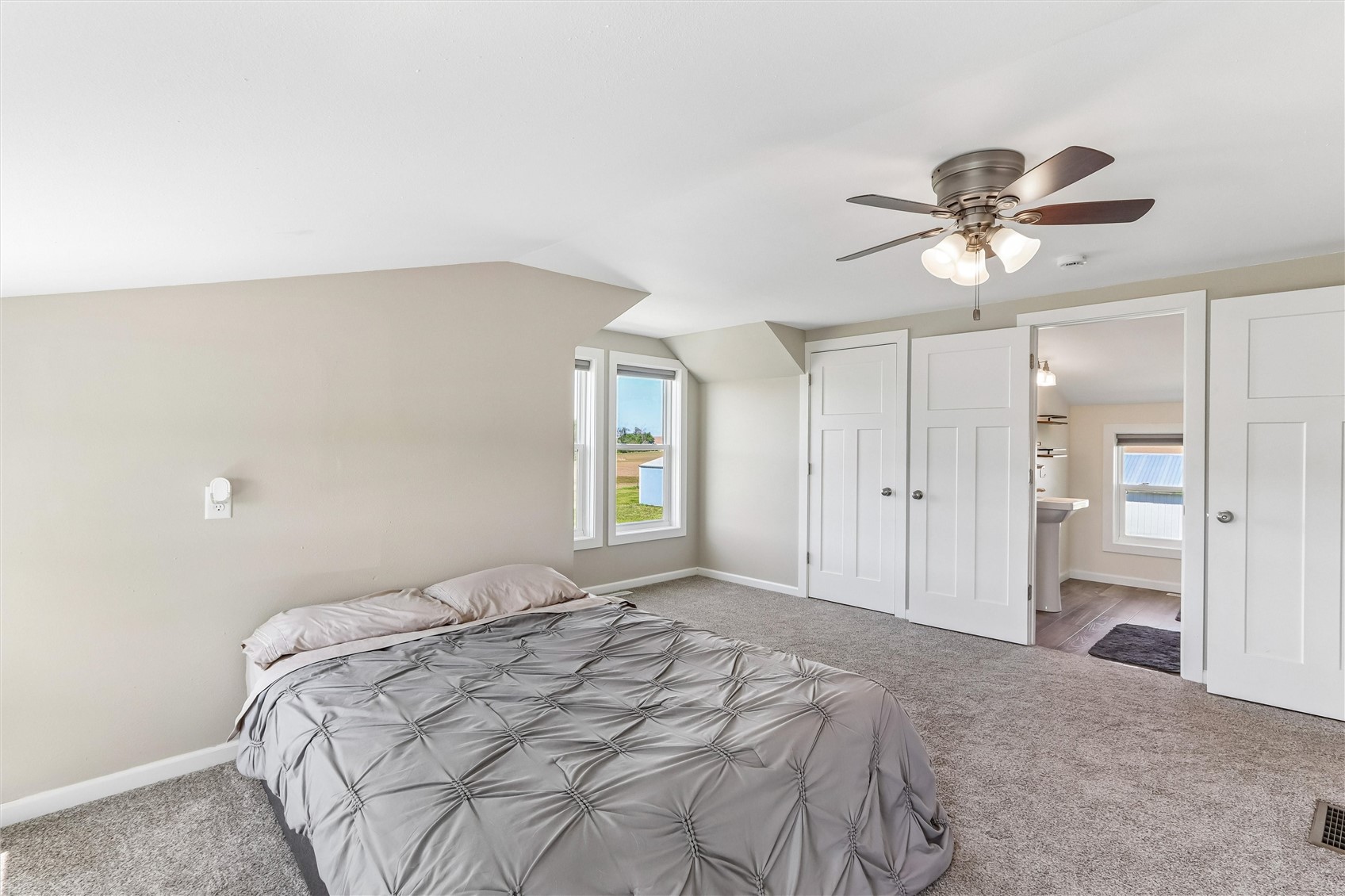 7544 Highway 21 Belle Plaine IA 52208