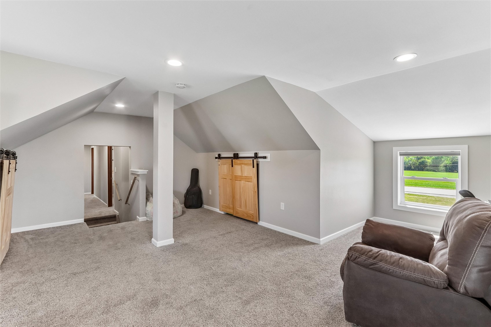 7544 Highway 21 Belle Plaine IA 52208