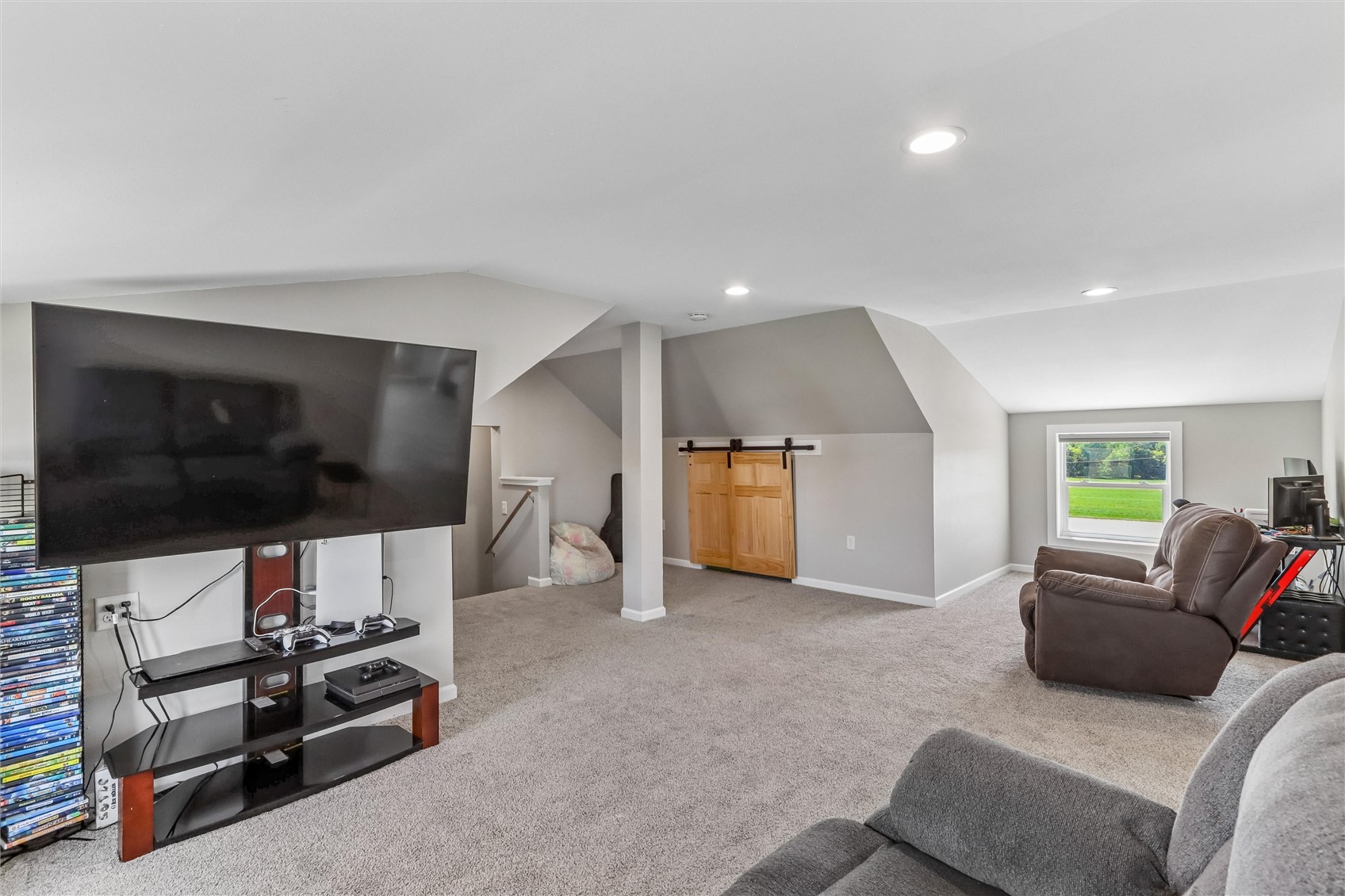 7544 Highway 21 Belle Plaine IA 52208