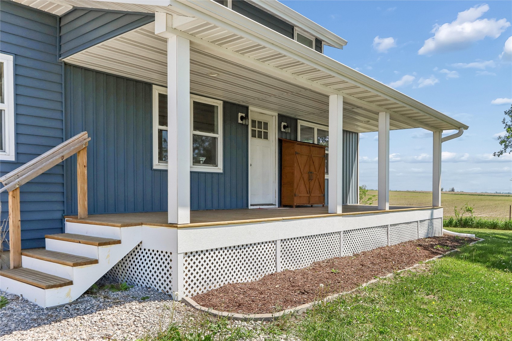 7544 Highway 21 Belle Plaine IA 52208