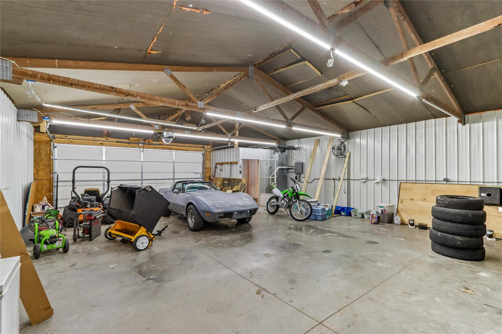 7544 Highway 21 Belle Plaine IA 52208