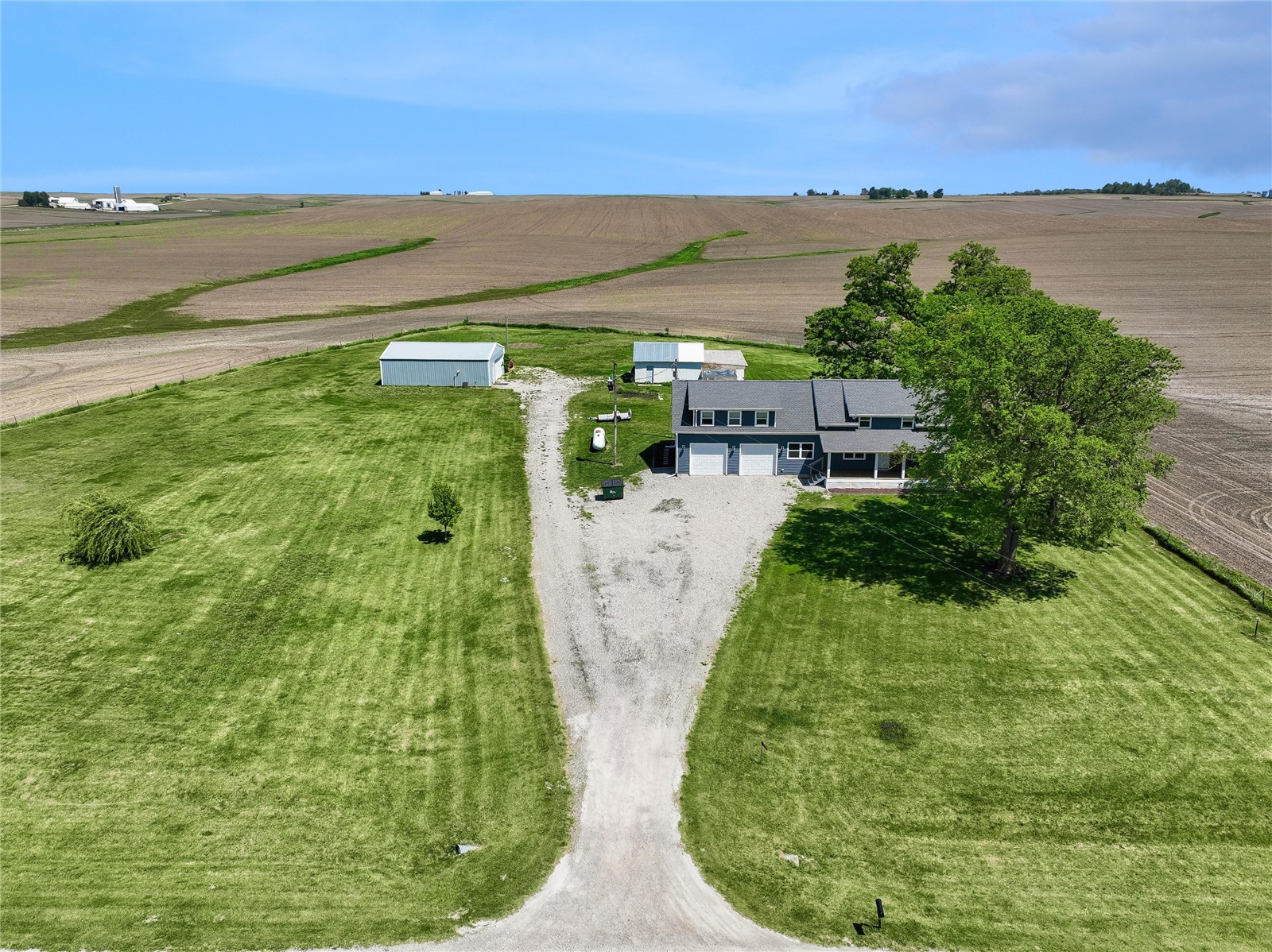7544 Highway 21 Belle Plaine IA 52208