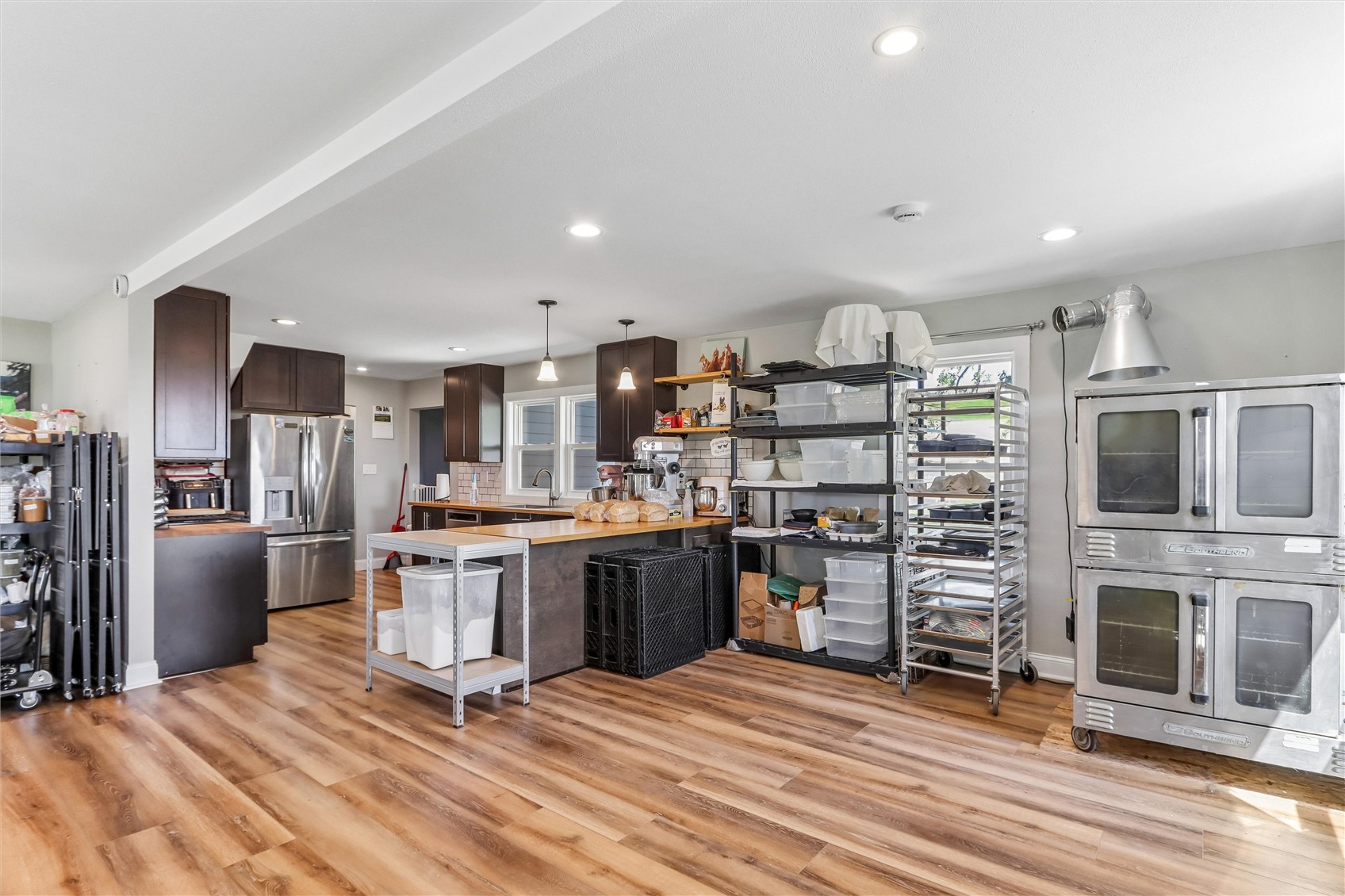 7544 Highway 21 Belle Plaine IA 52208