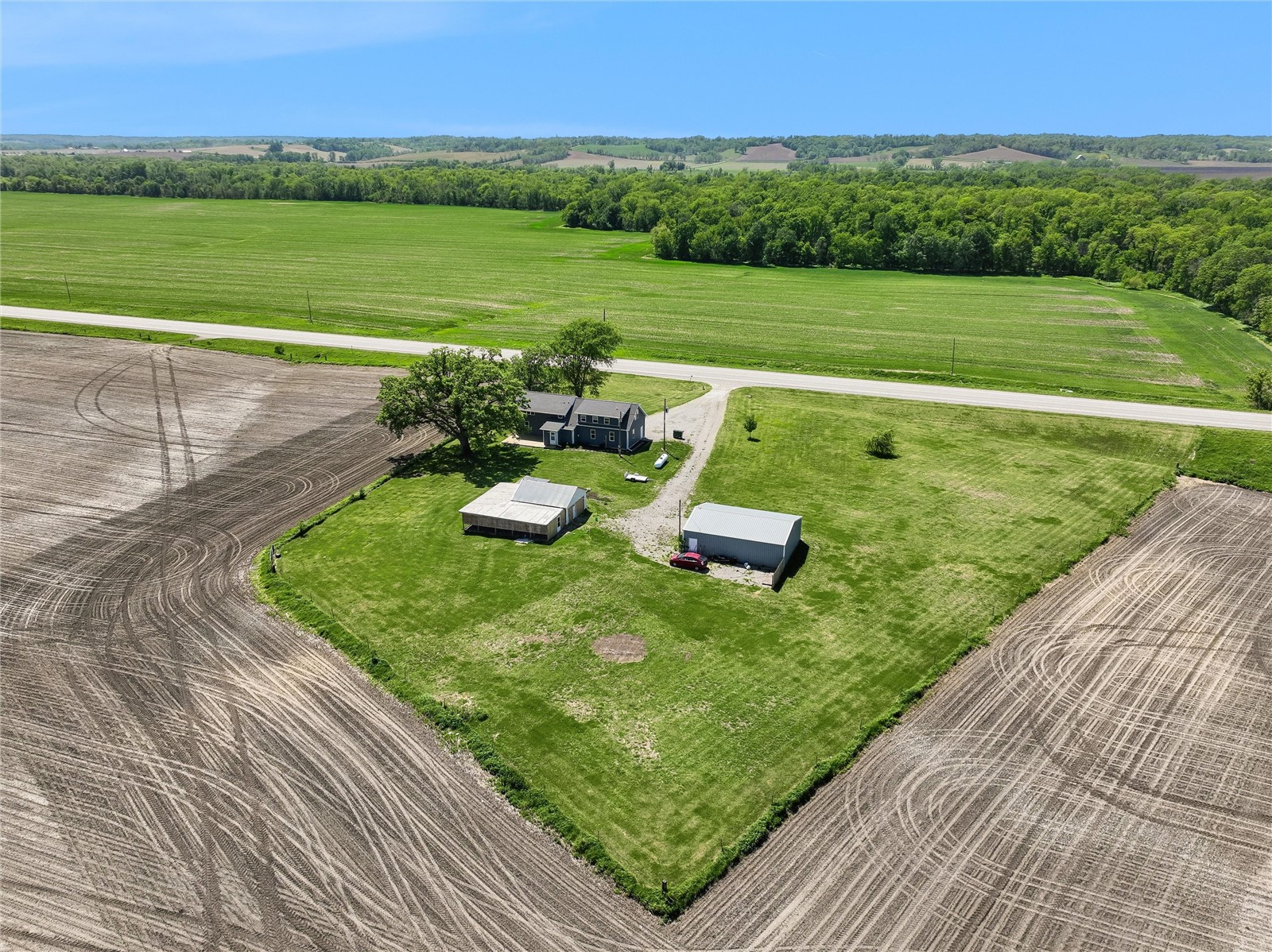 7544 Highway 21 Belle Plaine IA 52208