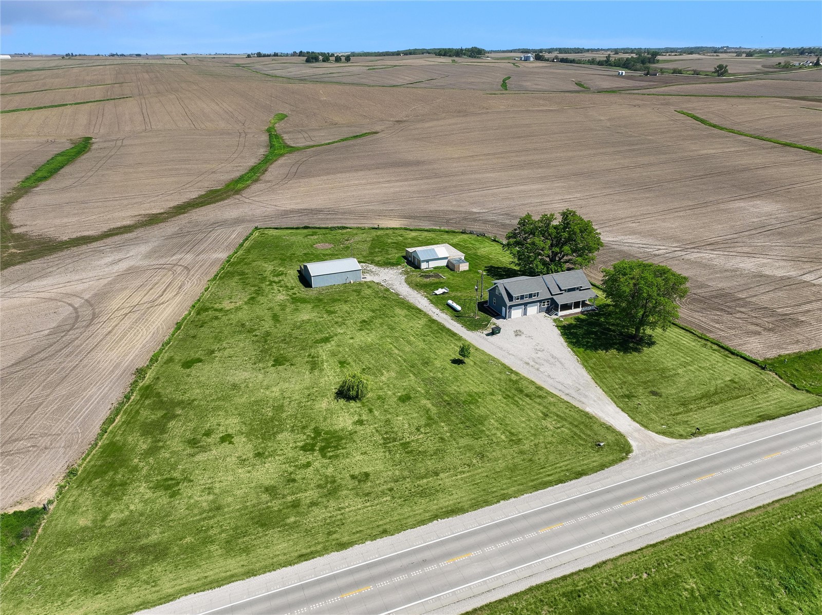 7544 Highway 21 Belle Plaine IA 52208