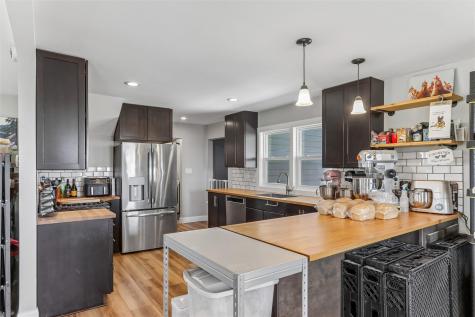 7544 Highway 21 Belle Plaine IA 52208