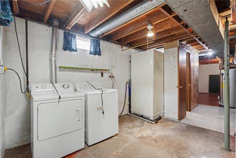 2465 1st Avenue Marion IA 52302