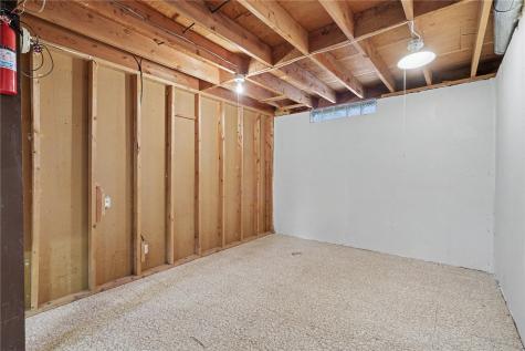 2465 1st Avenue Marion IA 52302