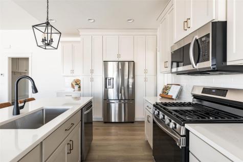 1336 Cedar Springs Drive Marion IA 52302