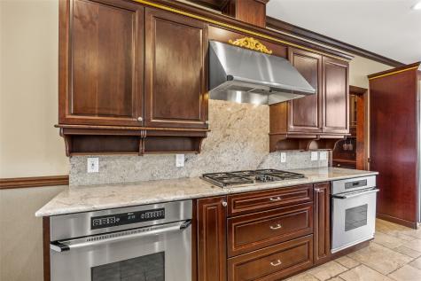 4452 Plumberry Road Ely IA 52227