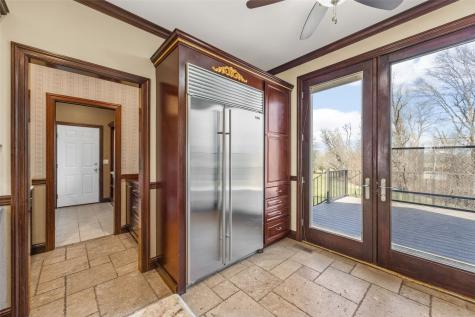 4452 Plumberry Road Ely IA 52227