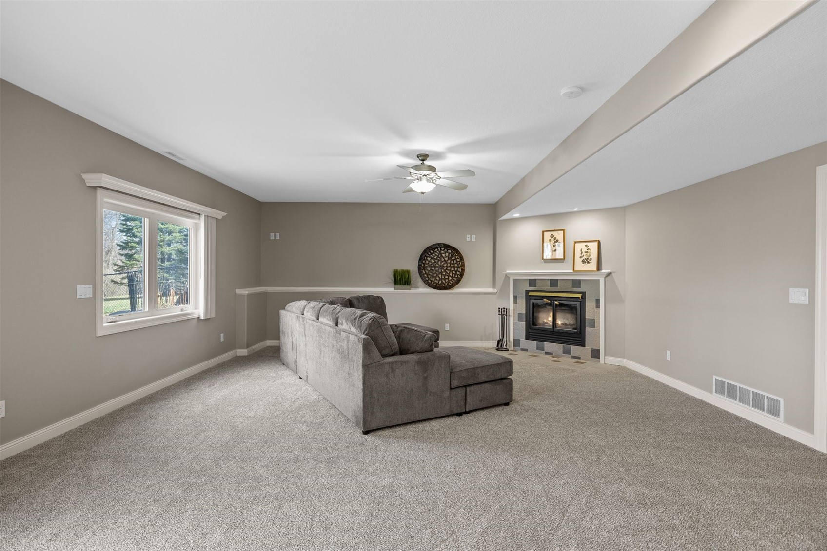4452 Plumberry Road Ely IA 52227