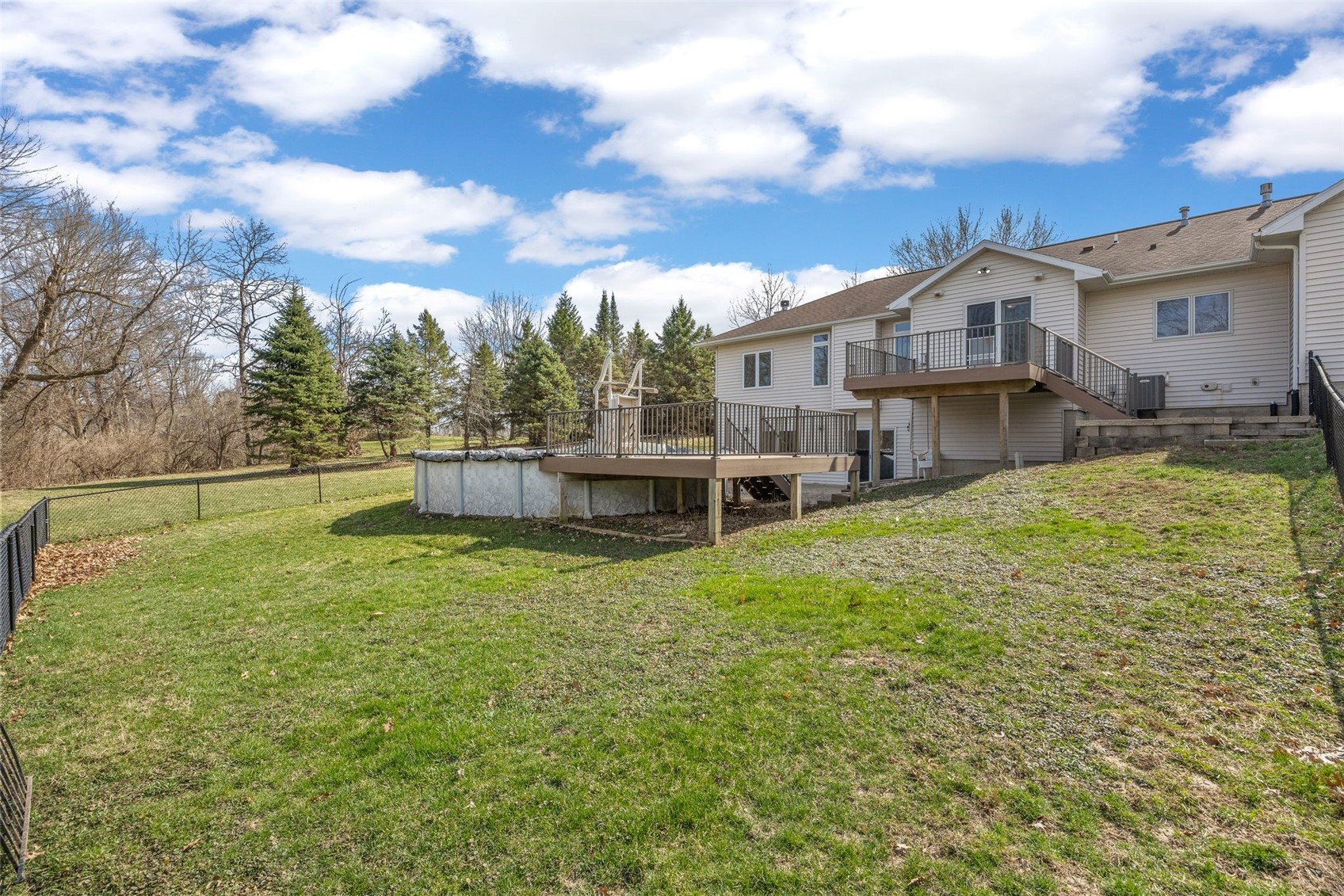 4452 Plumberry Road Ely IA 52227