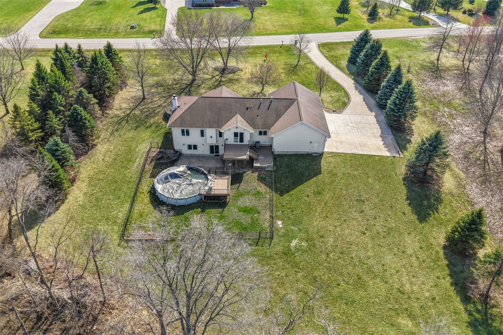 4452 Plumberry Road Ely IA 52227