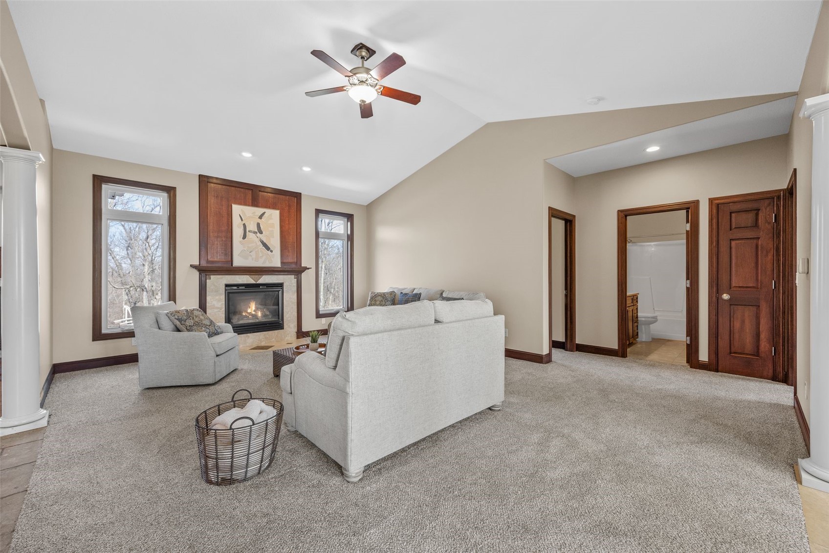 4452 Plumberry Road Ely IA 52227