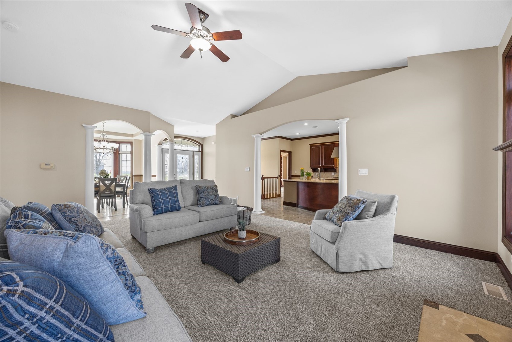 4452 Plumberry Road Ely IA 52227