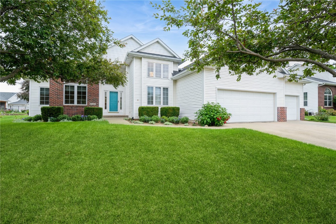 2500 Creekside Drive Hiawatha IA 52233