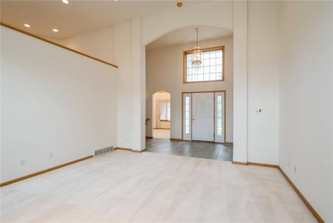 2500 Creekside Drive Hiawatha IA 52233