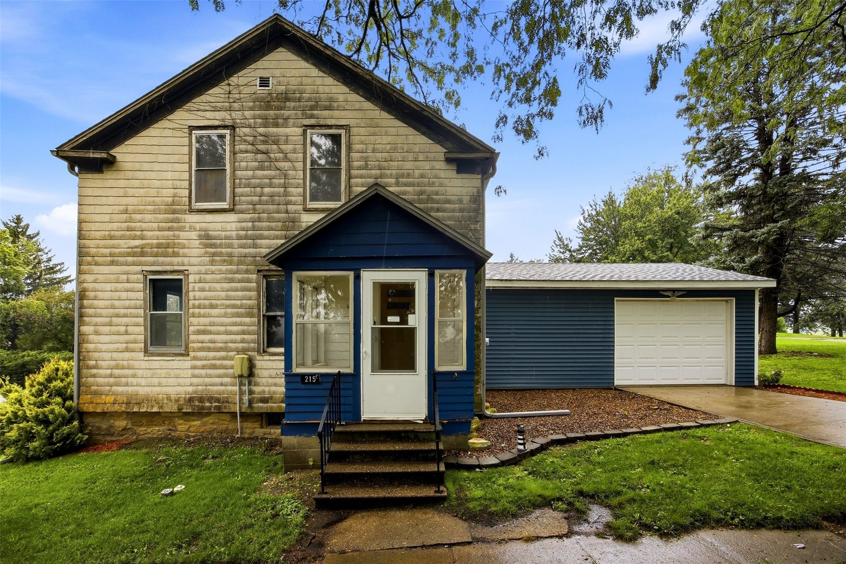 Amana IA, 215 53RD Avenue