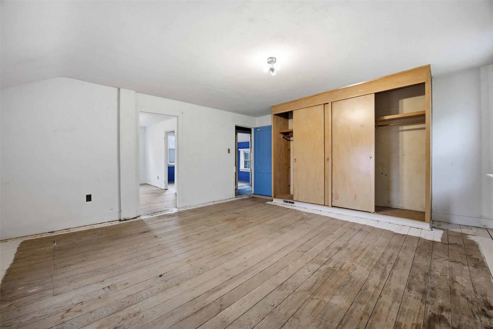 215 53rd Avenue Amana IA 52203