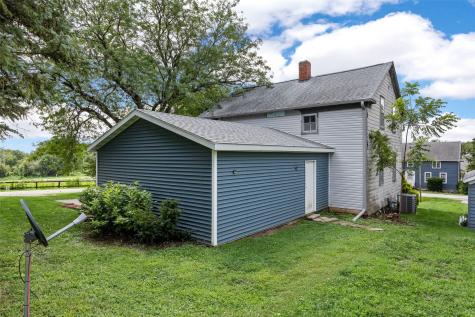 215 53rd Avenue Amana IA 52203
