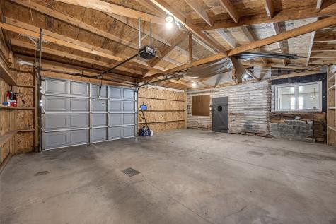 215 53rd Avenue Amana IA 52203