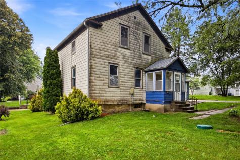 215 53rd Avenue Amana IA 52203