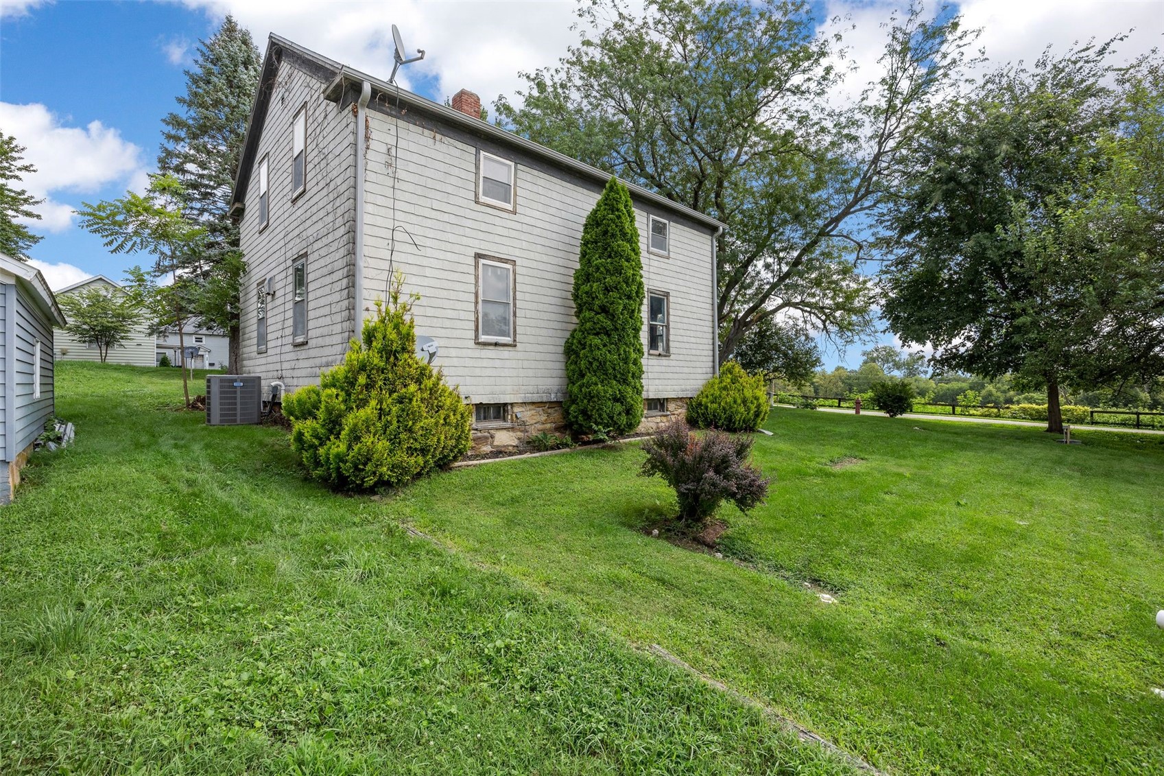 215 53rd Avenue Amana IA 52203