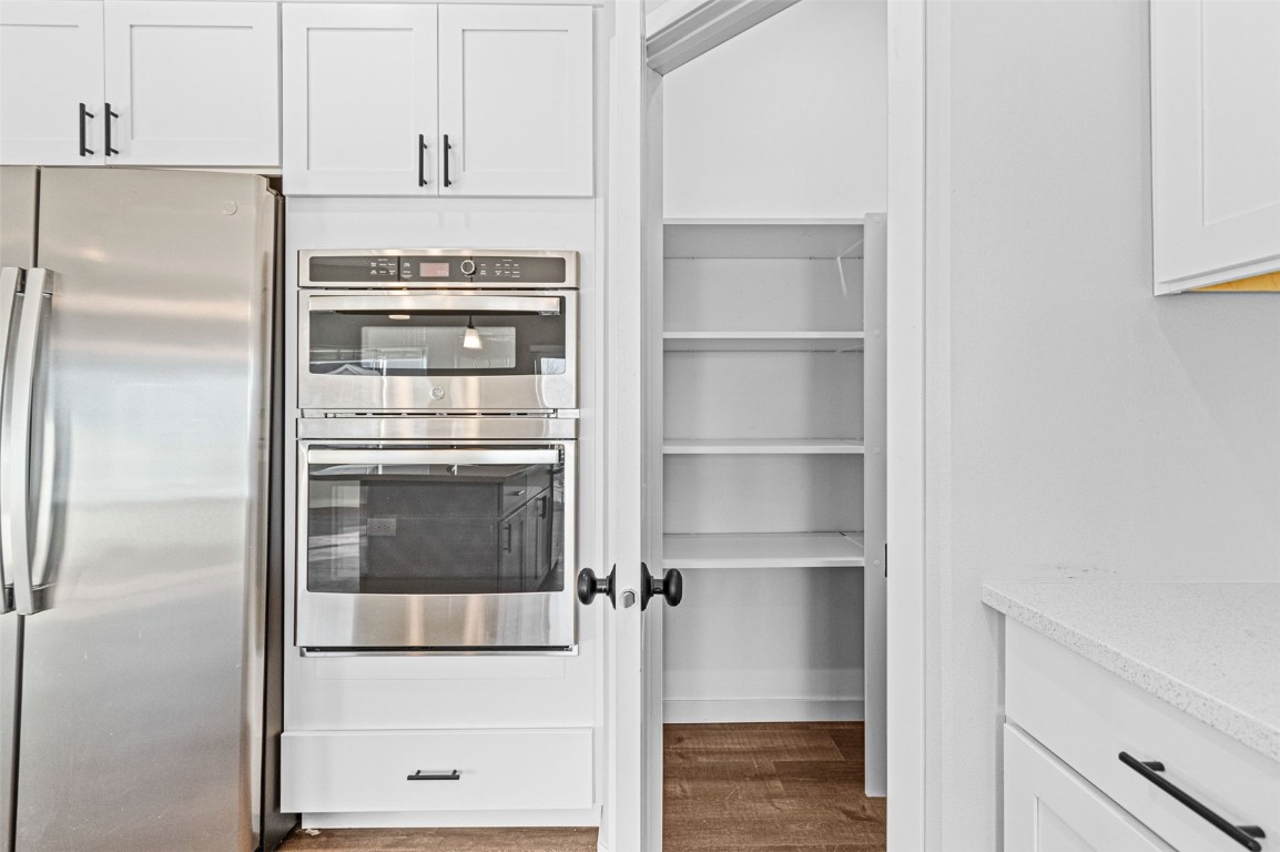 997 Thomas Circle Tiffin IA 52340