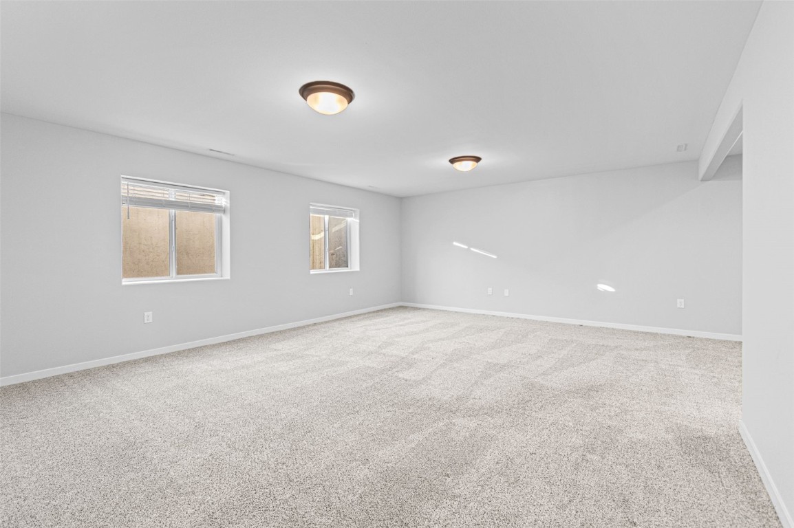 997 Thomas Circle Tiffin IA 52340