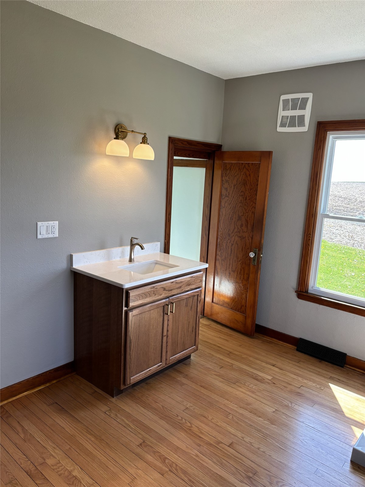 2178 142 Street Lowden IA 52255