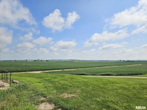 2178 142 Street Lowden IA 52255