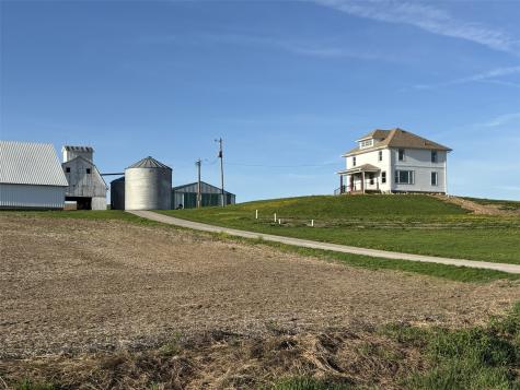 2178 142 Street Lowden IA 52255
