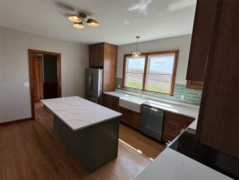 2178 142 Street Lowden IA 52255