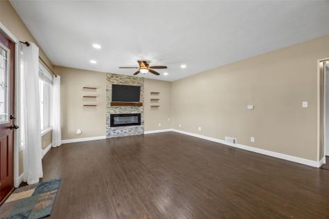 709 6th Avenue Coralville IA 52241