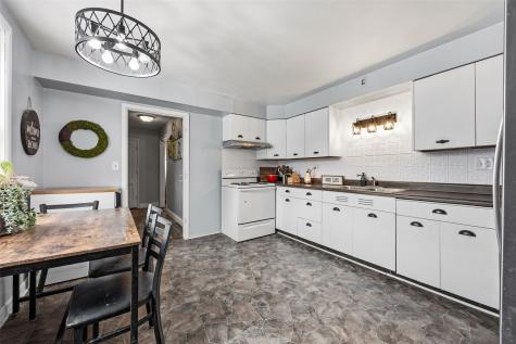 410 6th Avenue Amana IA 52203