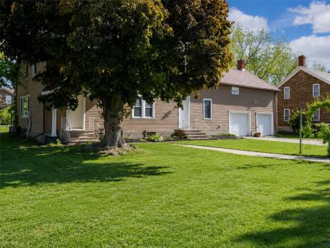 410 6TH Avenue Amana IA 52203
