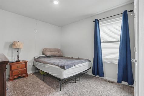 2786 Anne Drive Hiawatha IA 52233