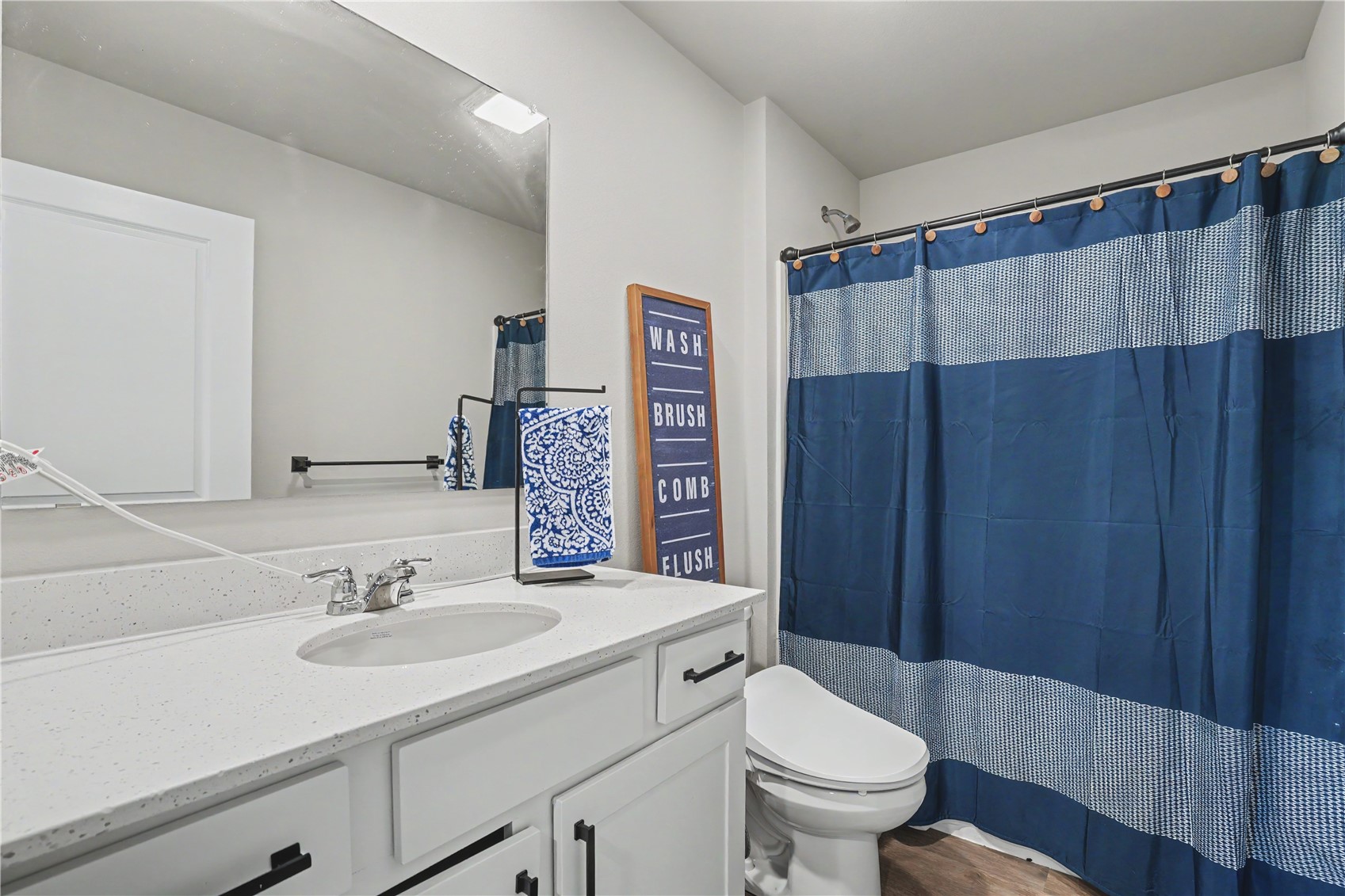 2786 Anne Drive Hiawatha IA 52233