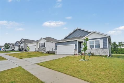 2786 Anne Drive Hiawatha IA 52233