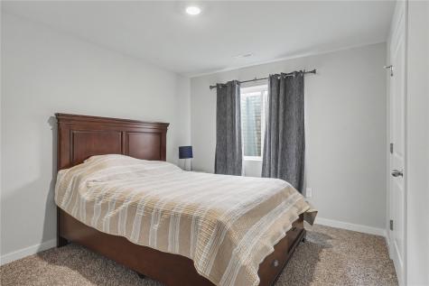 2786 Anne Drive Hiawatha IA 52233