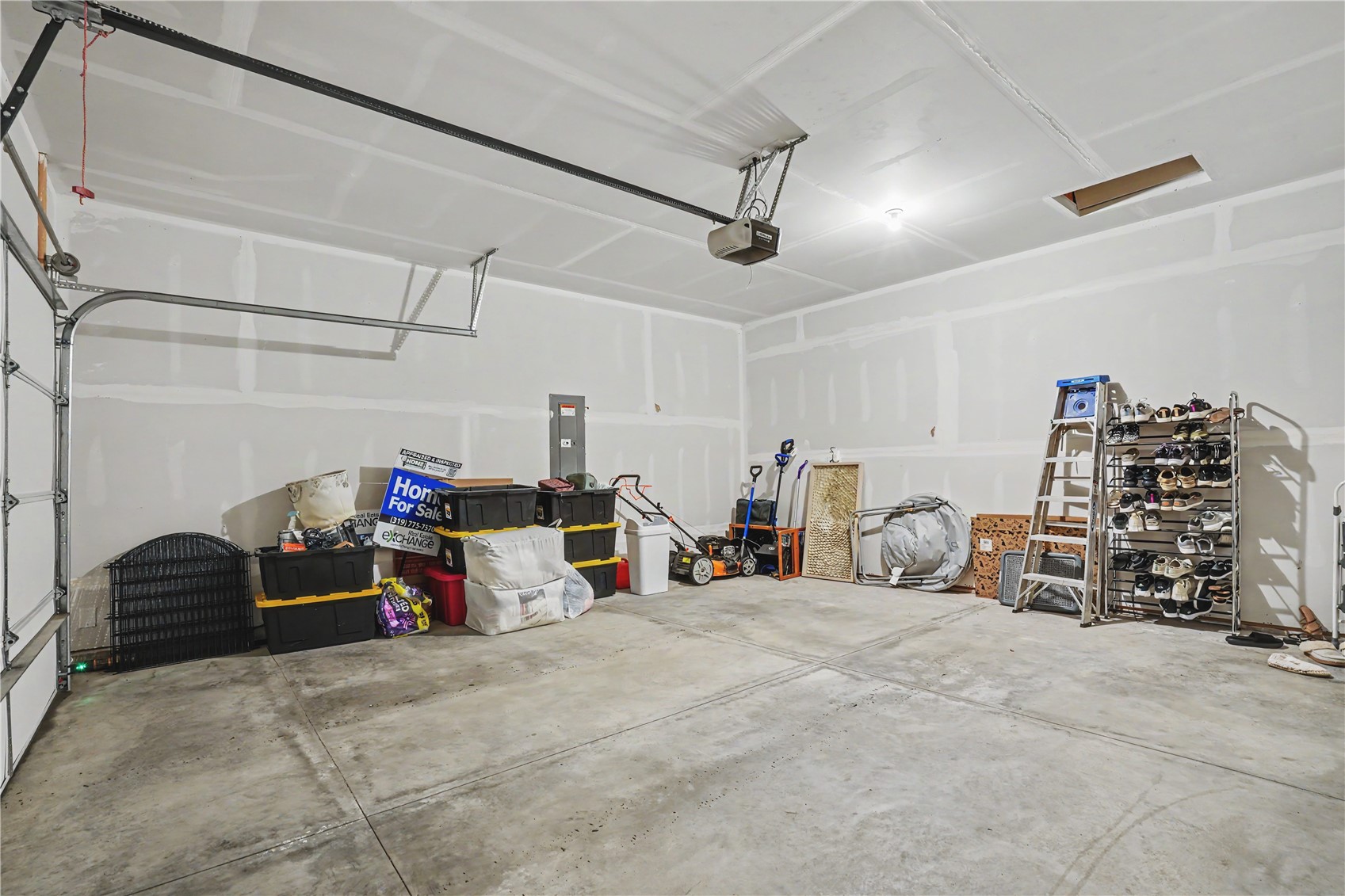 2786 Anne Drive Hiawatha IA 52233
