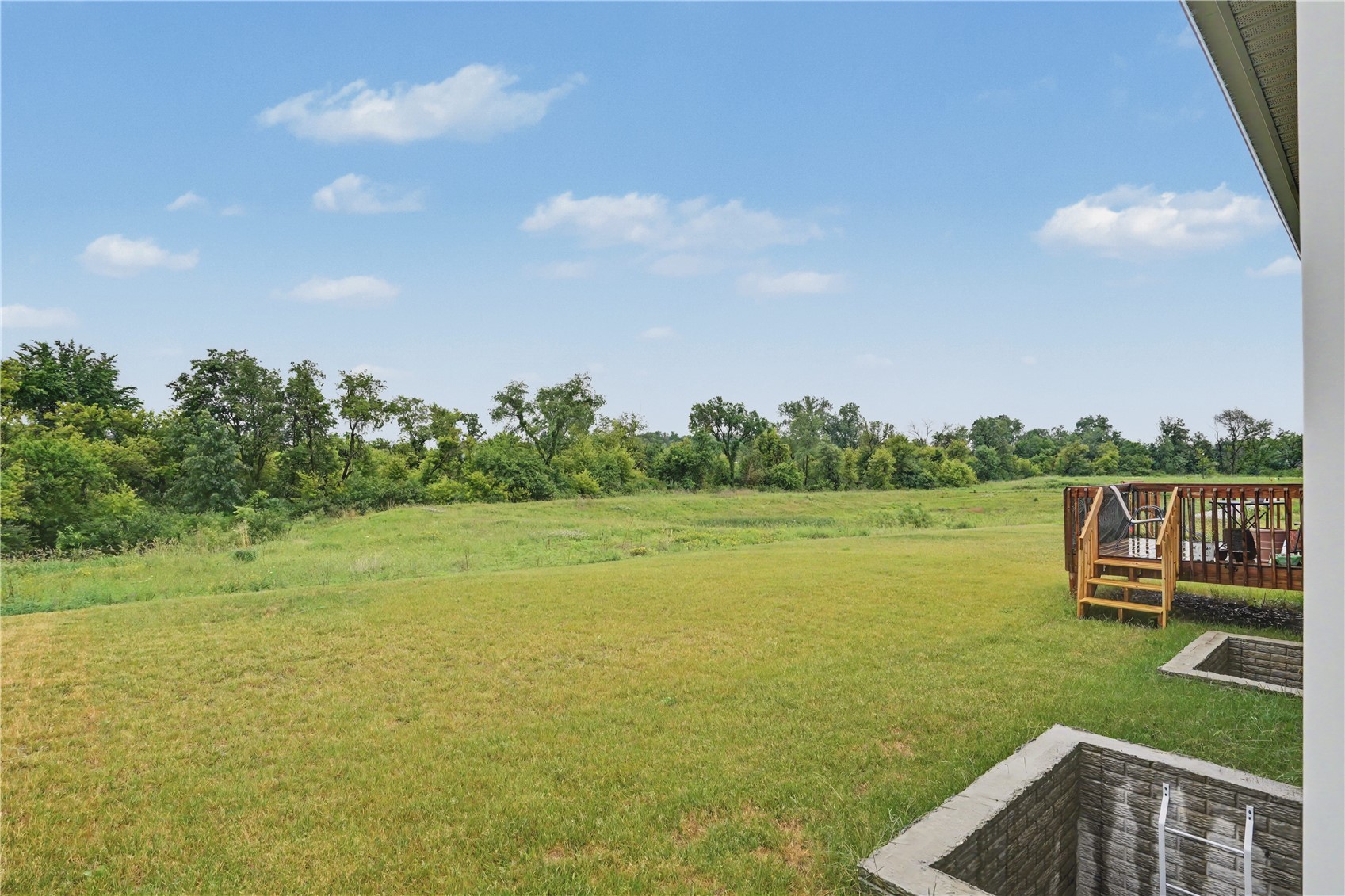 2786 Anne Drive Hiawatha IA 52233