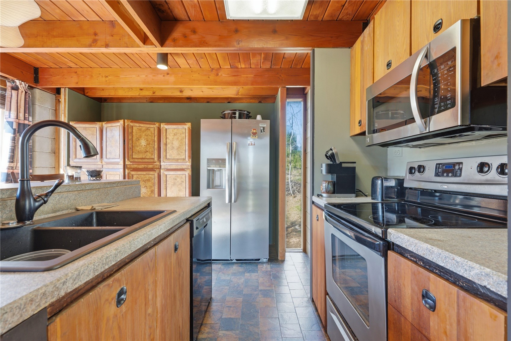 2140 Glass Road NE Cedar Rapids IA 52402