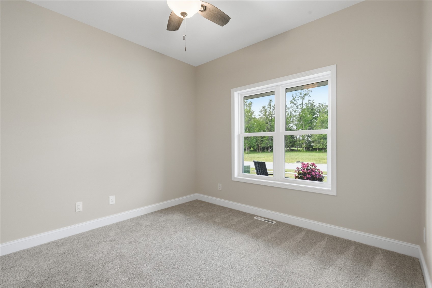 2416 Kestrel Drive SE Cedar Rapids IA 52403
