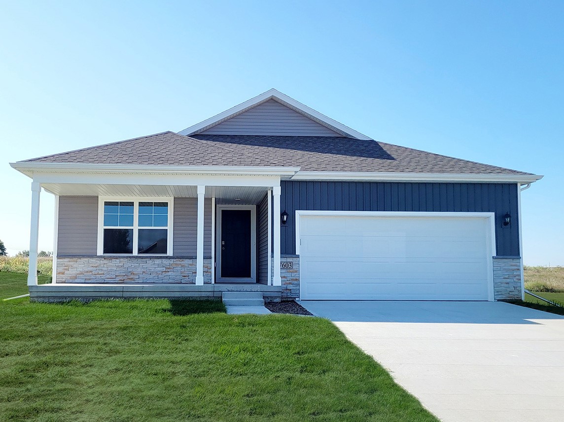 9303 Brighton Way SW Cedar Rapids IA 52404